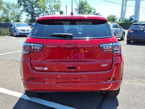Used 2022 Jeep Compass Limited AWD/4WD image 4
