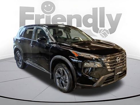 Used 2025 Nissan Rogue SV AWD/4WD image 3