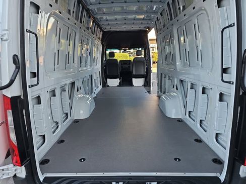 New 2026 Mercedes-Benz Sprinter 2500 image 8