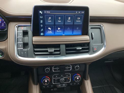 Used 2023 Chevrolet Suburban High Country w/ Premium Package 2 image 16