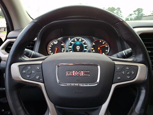 Certified 2019 GMC Acadia Denali w/ Technology Package AWD/4WD image 20