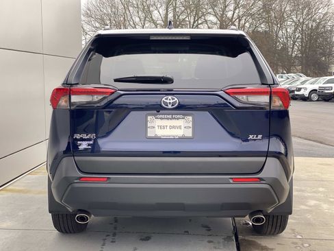 Used 2025 Toyota RAV4 XLE image 5