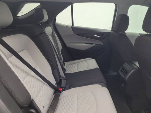 Used 2021 Chevrolet Equinox LS w/ LS Convenience Package FWD image 19