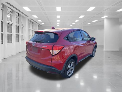 Used 2017 Honda HR-V EX image 5
