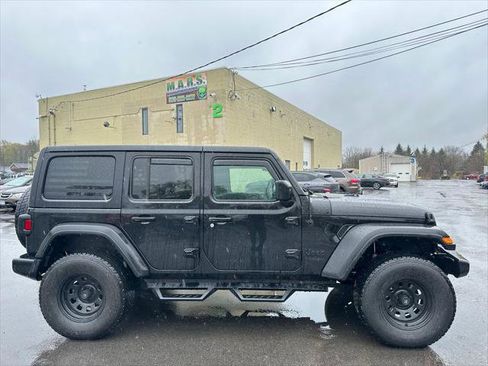 Certified 2022 Jeep Wrangler Unlimited Sport AWD/4WD image 10