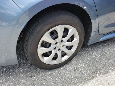 Used 2024 Toyota Corolla LE image 5