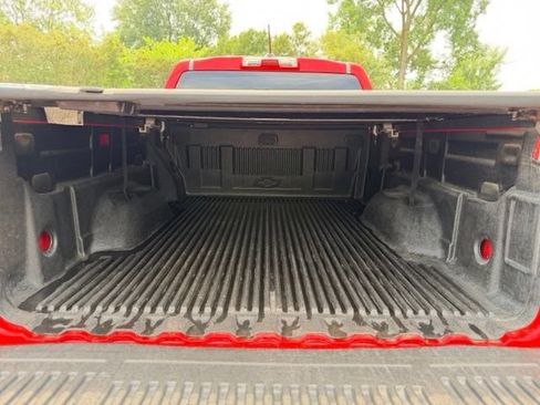 Used 2015 Chevrolet Colorado Z71 AWD/4WD image 24