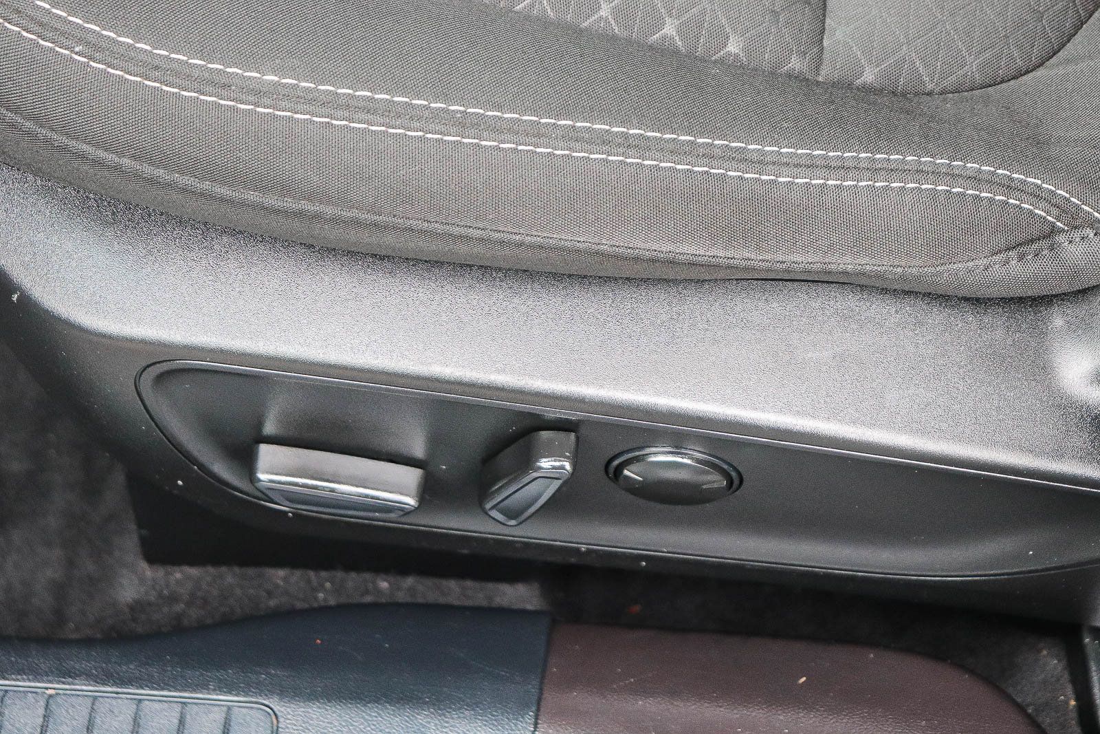 Used 2023 Ford Escape Active FWD image 24