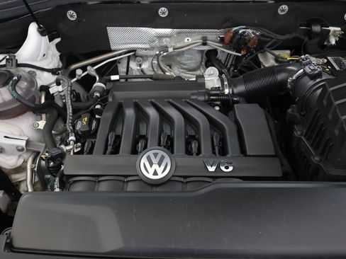 Used 2023 Volkswagen Atlas SEL R-Line AWD/4WD image 30