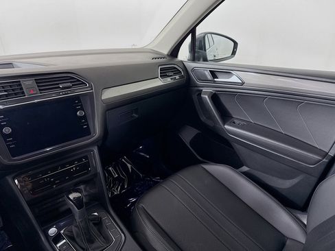 Certified 2023 Volkswagen Tiguan SE image 22