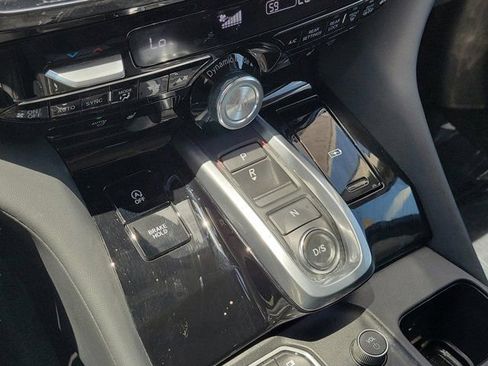 Certified 2024 Acura MDX FWD w/ Technology Package image 27