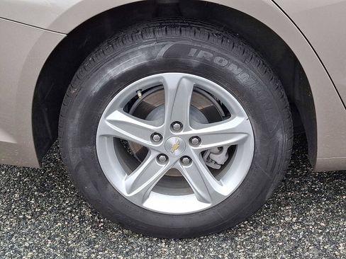 Certified 2024 Chevrolet Malibu LT image 8