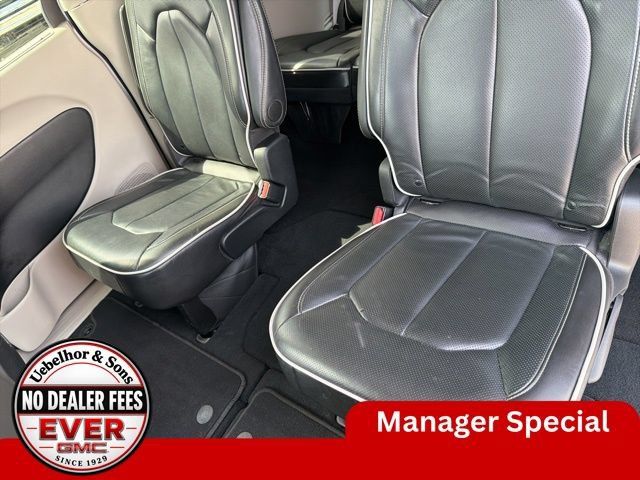 Used 2024 Chrysler Pacifica Limited FWD image 20