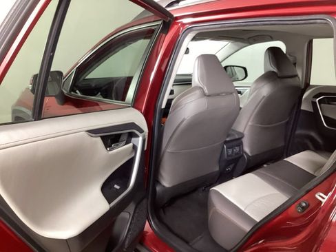 Used 2020 Toyota RAV4 Adventure w/ Convenience Package AWD/4WD image 21