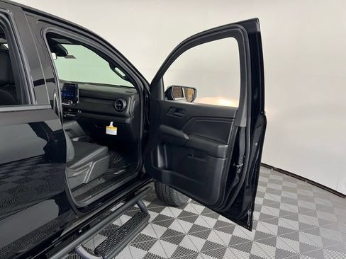 New 2025 Chevrolet Colorado Trail Boss w/ Midnight Edition AWD/4WD image 25