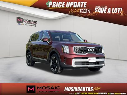 Used 2023 Kia Telluride EX w/ EX Captain's Chair Package