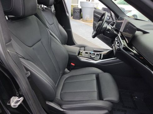 Used 2024 BMW i4 eDrive40 image 23