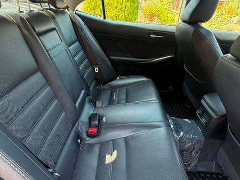 Used 2016 Lexus IS 300 AWD image 17