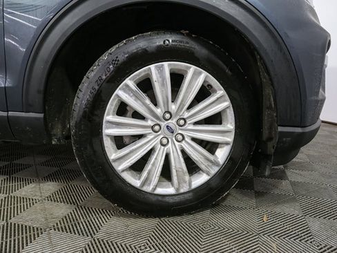 Used 2022 Ford Explorer Limited w/ Limited Technology Package image 15