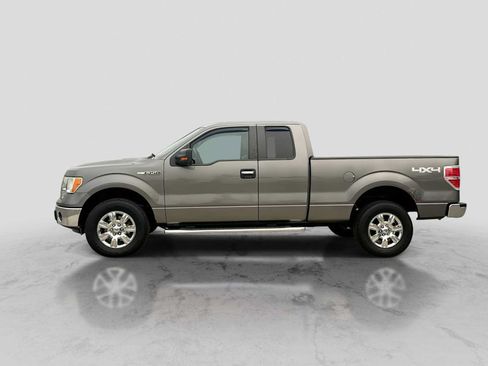 Used 2011 Ford F150 XLT w/ XLT Chrome Pkg AWD/4WD image 3