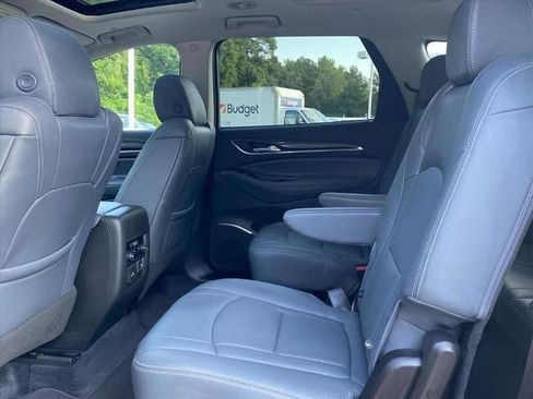 Used 2021 Buick Enclave Essence w/ LPO, Touring Package image 23