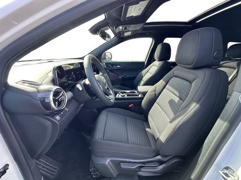 New 2026 Chevrolet Equinox LT image 9