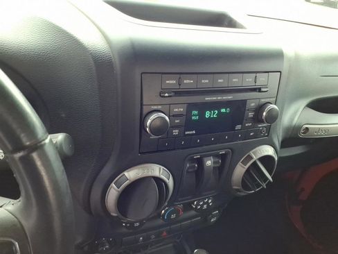 Used 2013 Jeep Wrangler Sport AWD/4WD image 9