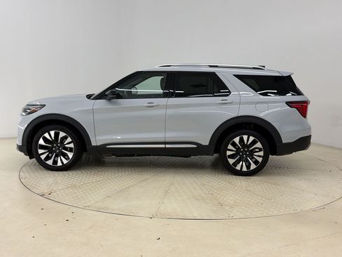 Used 2025 Ford Explorer Platinum w/ LUX Leather Package AWD/4WD image 2