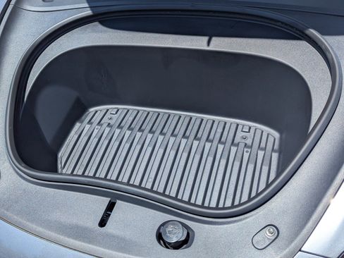 Used 2024 Tesla Model 3 Standard Range RWD image 21