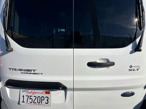 Used 2022 Ford Transit Connect XLT image 16