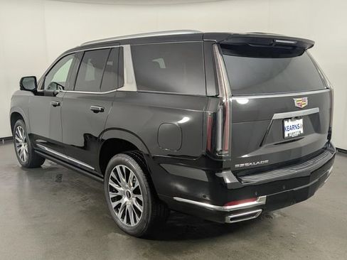 Used 2025 Cadillac Escalade Premium Luxury Platinum AWD/4WD image 6