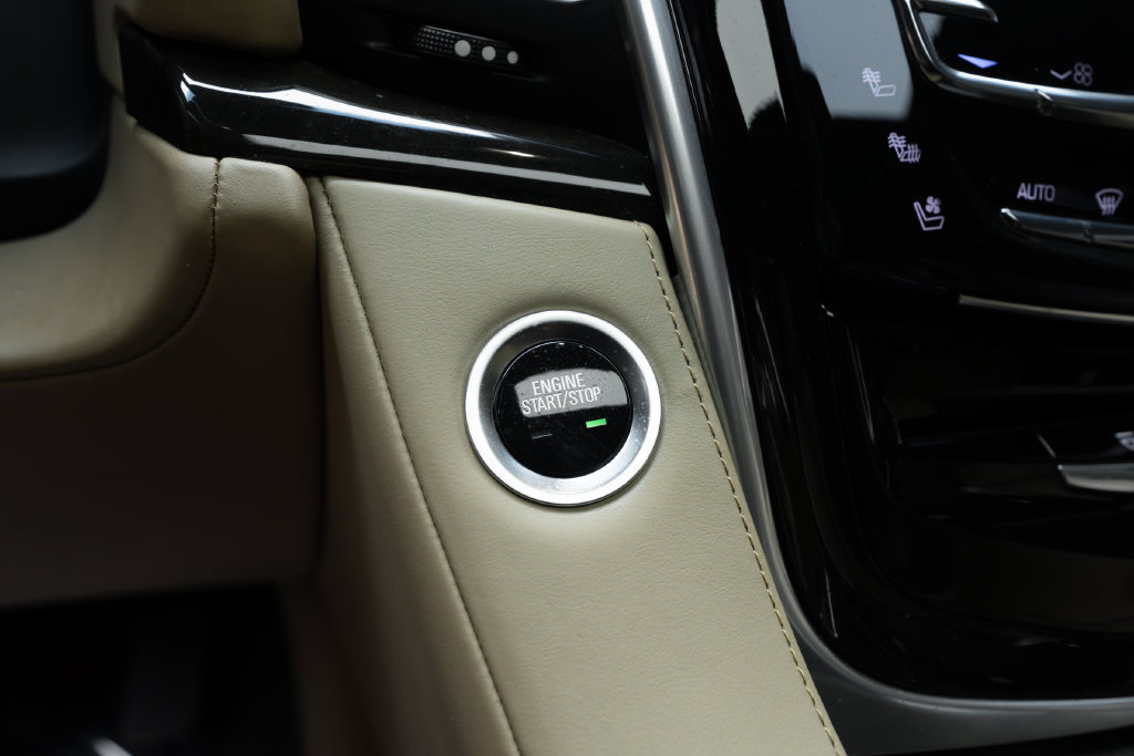 Used 2020 Cadillac Escalade Platinum AWD/4WD image 32