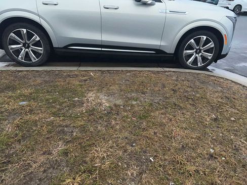 Used 2025 Cadillac Escalade IQ Luxury 1 image 5