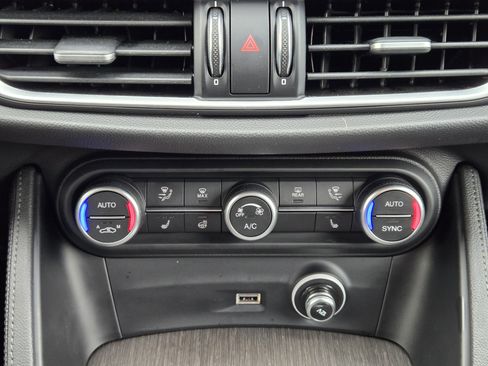 Used 2022 Alfa Romeo Stelvio Ti w/ Active Assist Plus Package image 24