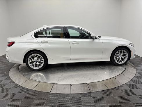New 2026 BMW 330i xDrive Sedan w/ Convenience Package image 17