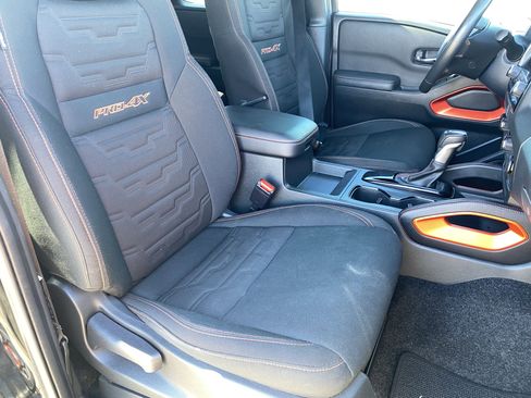 Used 2024 Nissan Frontier PRO-4X AWD/4WD image 12