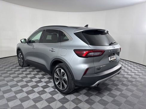 Used 2024 Ford Escape Platinum image 5