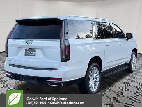 Used 2022 Cadillac Escalade ESV Luxury image 18