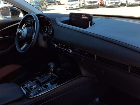 Used 2025 MAZDA CX-30 Carbon image 24