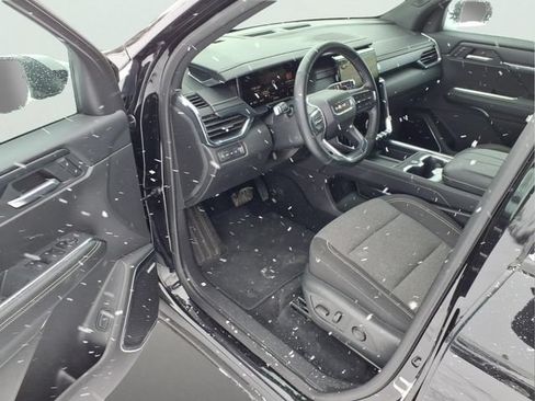 Used 2025 GMC Acadia Elevation AWD/4WD image 10