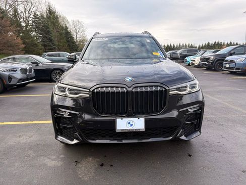 Used 2022 BMW X7 xDrive40i w/ M Sport Package AWD/4WD image 9