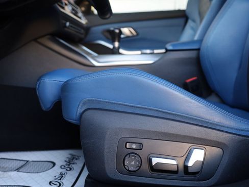 Used 2022 BMW M3 RWD image 24