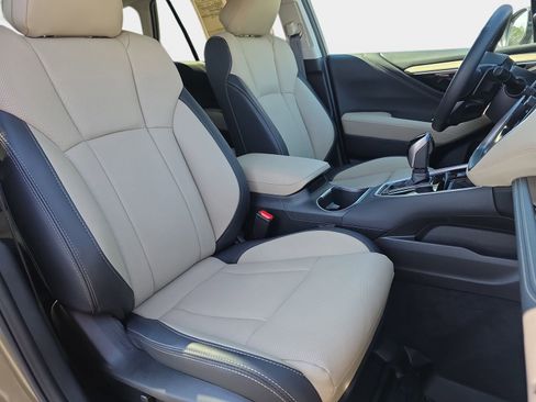 Used 2025 Subaru Outback Limited image 10