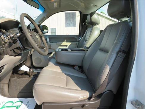 Used 2013 Chevrolet Silverado 2500 W/T image 18