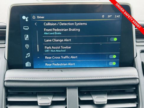 Used 2022 Chevrolet Suburban Premier image 12