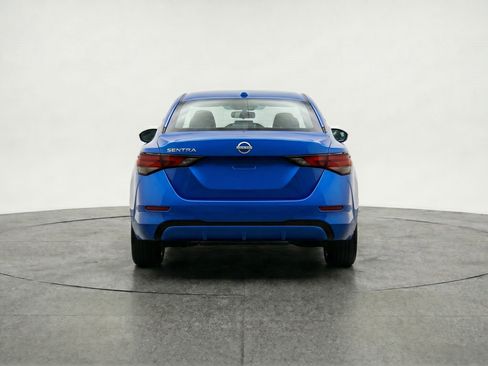 Used 2025 Nissan Sentra SV FWD image 7