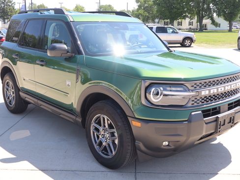 Used 2025 Ford Bronco Sport Big Bend w/ Convenience Package AWD/4WD image 3