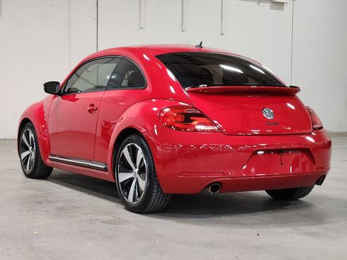 Used 2013 Volkswagen Beetle 2.0T image 11