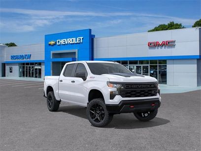 New 2026 Chevrolet Silverado 1500 Custom Trail Boss w/ LPO, Dark Essentials Package