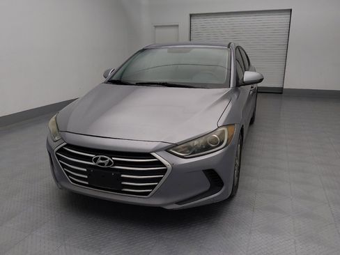 Used 2017 Hyundai Elantra SE image 15
